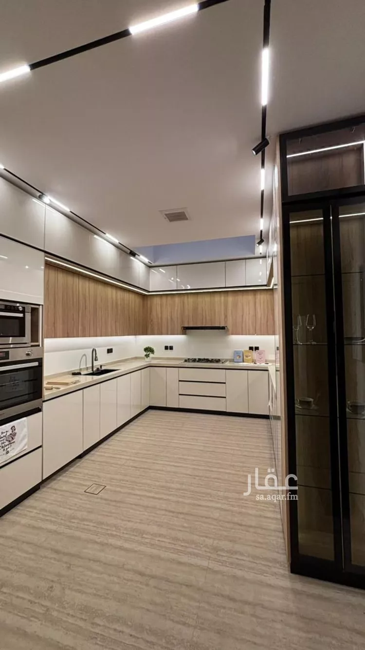 فيلا للبيع في شارع حجاج ابن عامر, حي وادي مذينب, مدينة المدينة المنورة, منطقة المدينة المنورة