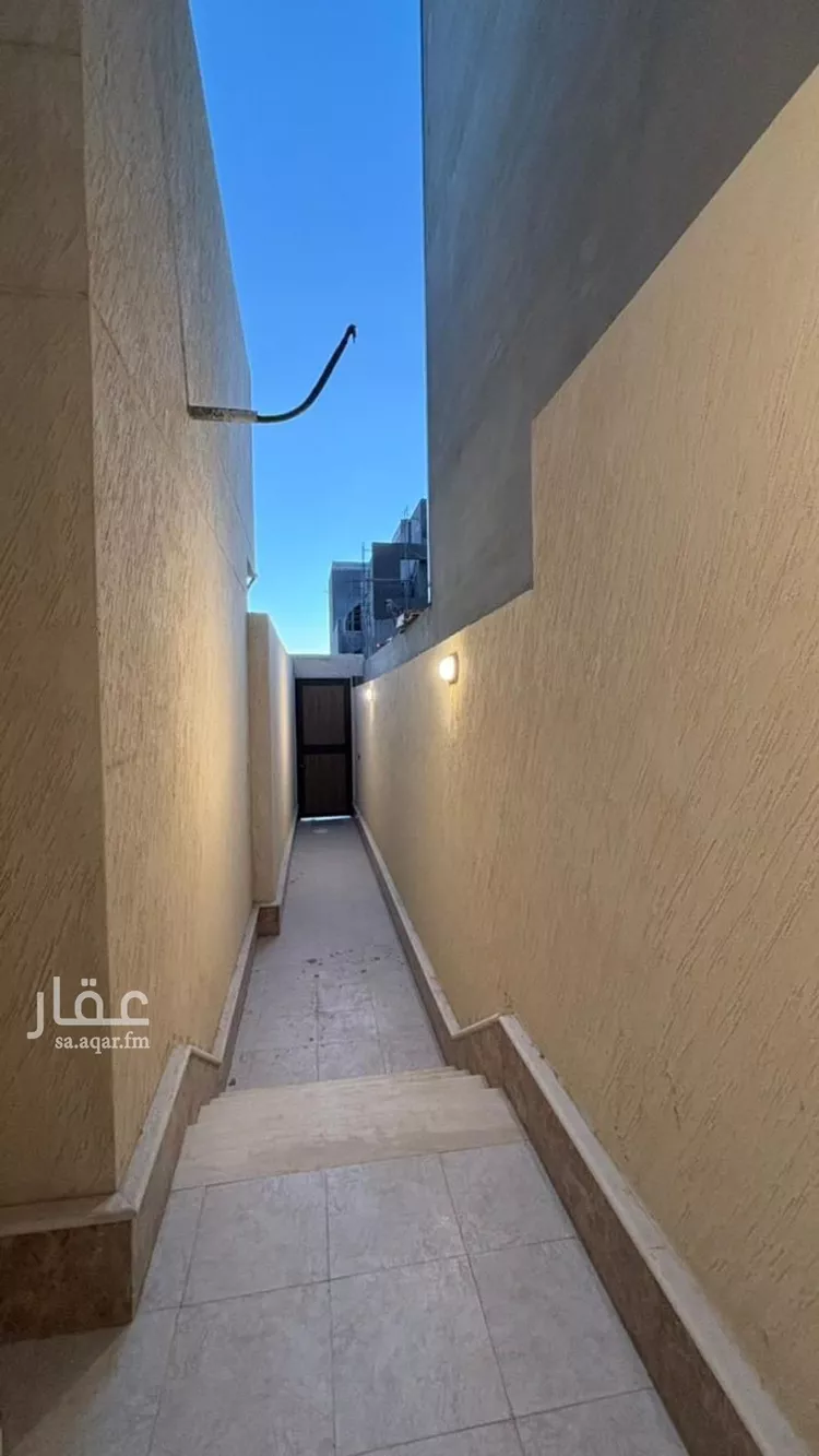 دور للبيع في شارع عبدالله ابن ماهان الازدي, حي نبلاء, مدينة المدينه المنوره, منطقة المدينة المنورة صورة 2