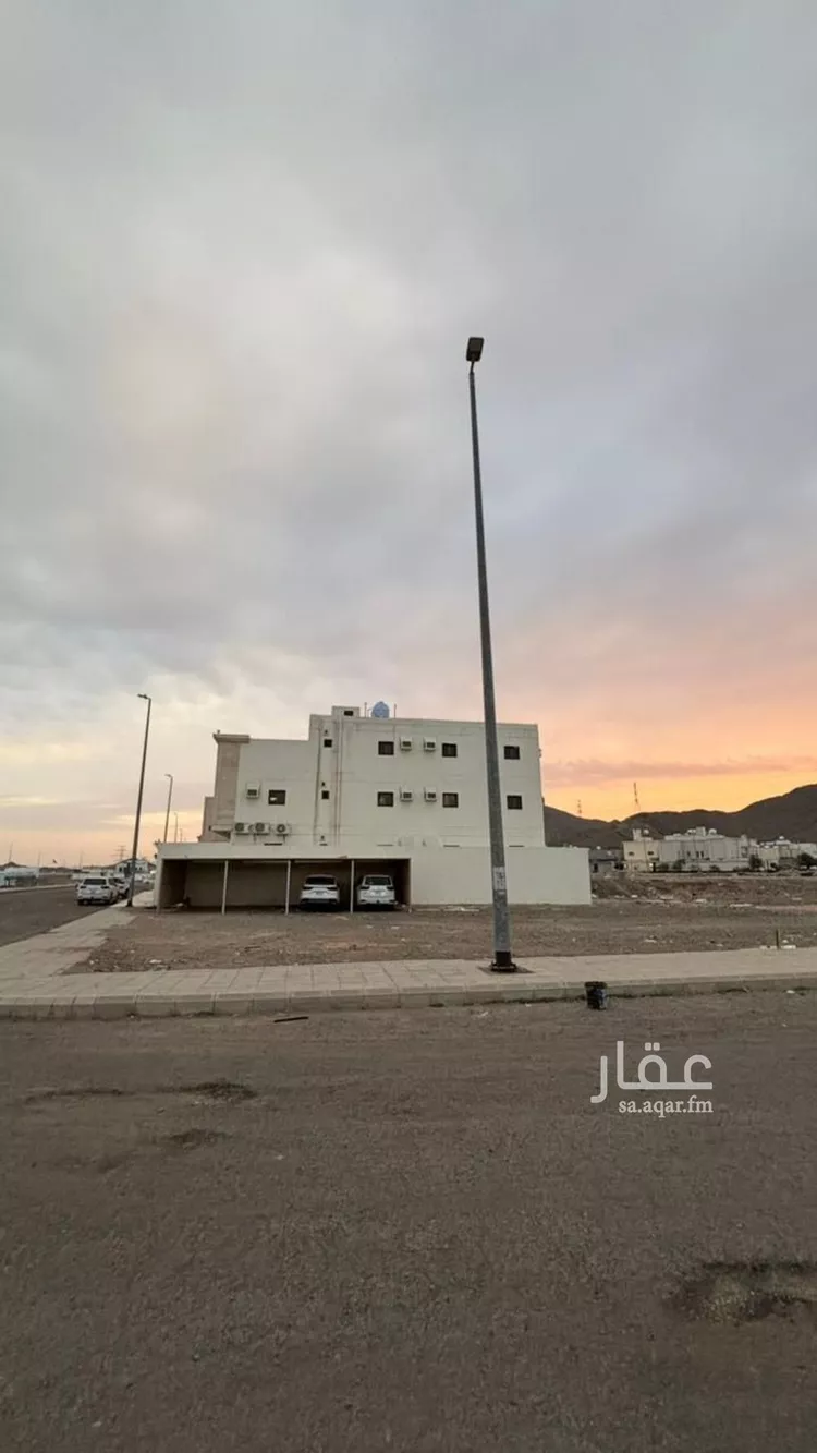 أرض للبيع في شارع محمد بن عمر مكي, حي السلام, مدينة المدينة المنورة, منطقة المدينة المنورة صورة 3