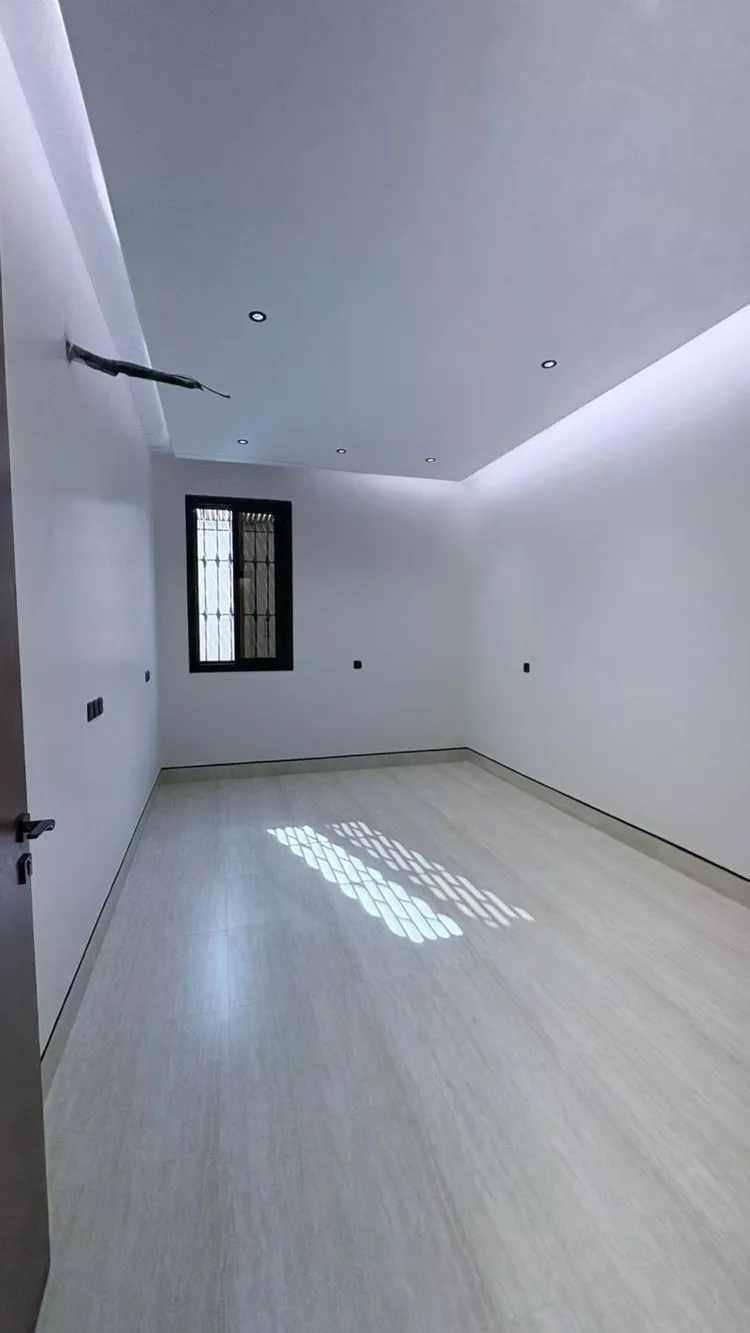 شقة للبيع في شارع عبدالرحمن بن عفان, حي الدفاع, مدينة المدينة المنورة, منطقة المدينة المنورة 6