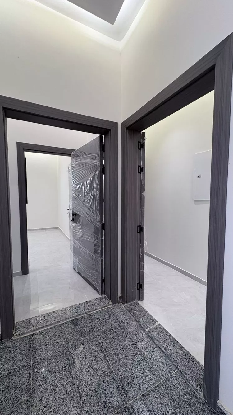 Floor for Sale in Medina Al Jassah