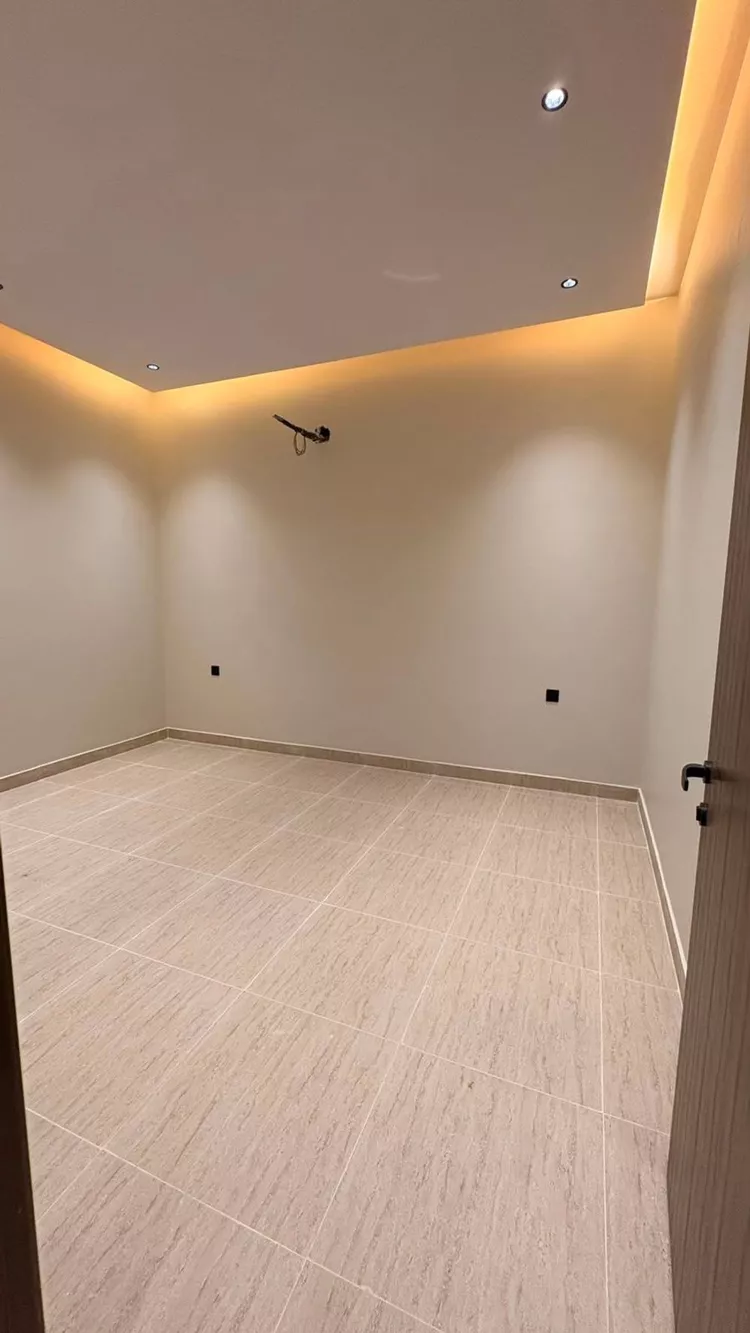 Studio for sale in Medina King Fahd