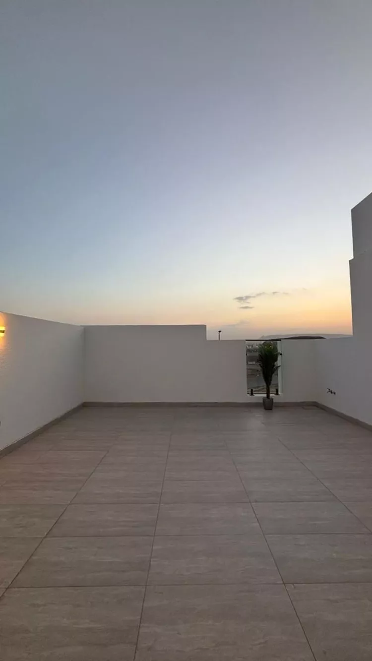 فيلا للبيع في شارع قتيبة ابن سعيد, حي وادي مذينب, مدينة المدينة المنورة, منطقة المدينة المنورة 9