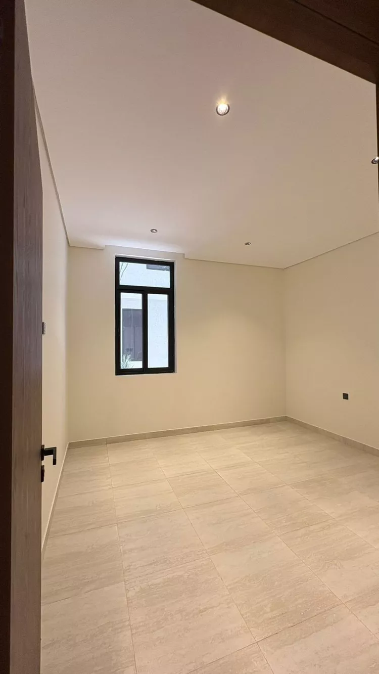 شقة للبيع في شارع عبد الله بن سليمان النجدي, حي عين الخيف, مدينة المدينة المنورة, منطقة المدينة المنورة صورة 2