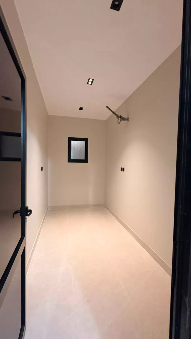 Floor for Sale in Medina Ar Ranuna 15