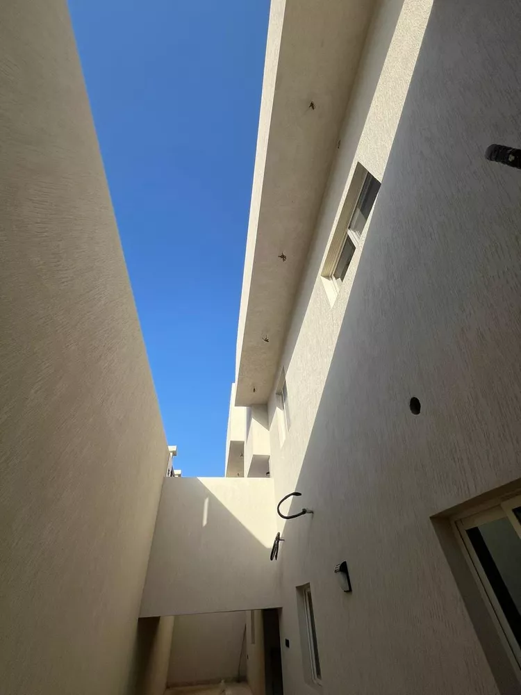 عمارة للبيع في شارع محمد بن علي الخياط, حي الصناعية, مدينة المدينة المنورة, منطقة المدينة المنورة 13