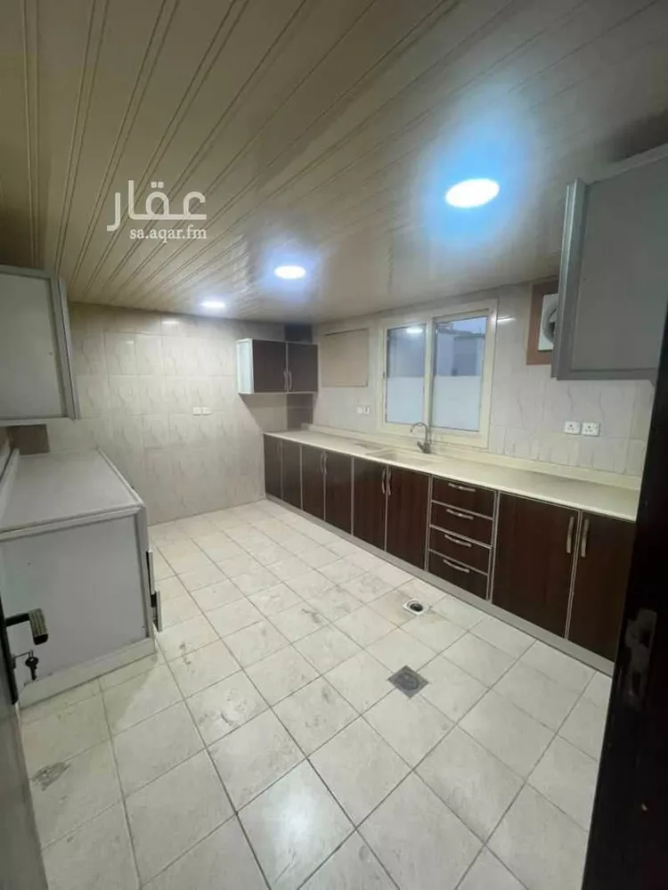 Building for Rent in Dammam Al Manar