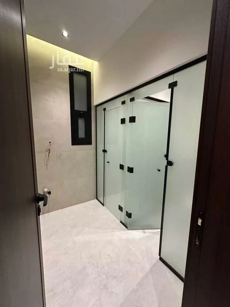 فيلا للبيع في شارع أبي بكر العطار, حي العارض, مدينة الرياض, منطقة الرياض صورة 2