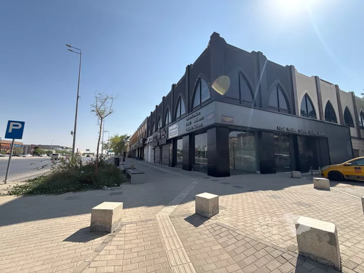 محل للإيجار في شارع 31517973, حي الورود, مدينة الرياض, منطقة الرياض
