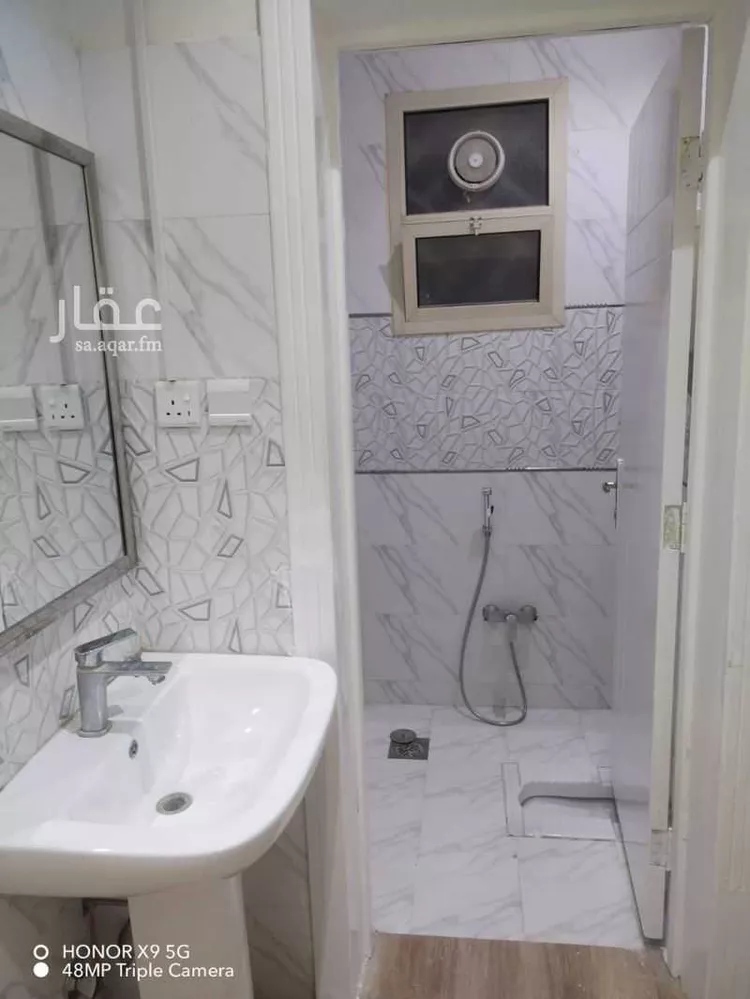 فيلا للإيجار في شارع المعابده, حي ظهرة لبن, مدينة الرياض, منطقة الرياض صورة 2
