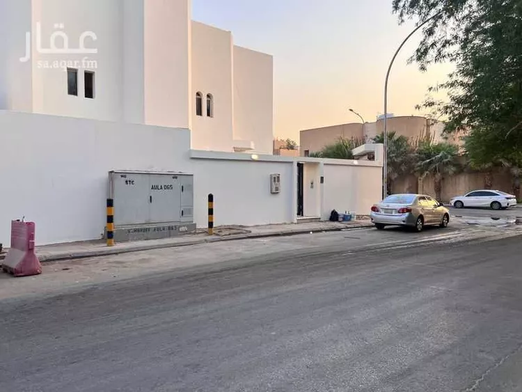فيلا للإيجار في شارع أبي أمامة الأنصاري, حي السليمانية, مدينة الرياض, منطقة الرياض