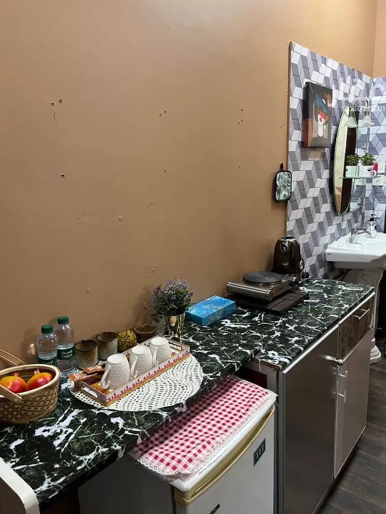 شقة مفروشة للحجز في شارع أحمد بن منصور ، حي غرناطة ، الرياض ، منطقة الرياض صورة 5