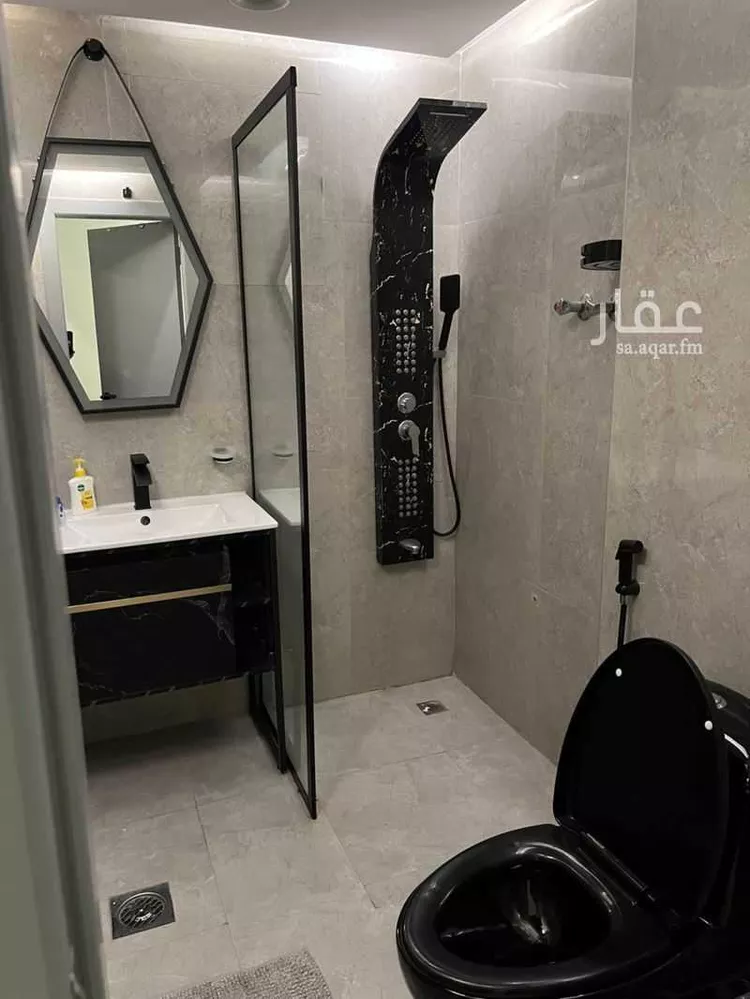 شقة للبيع في شارع مدائن صالح, حي الحمراء, مدينة الخبر, المنطقة الشرقية