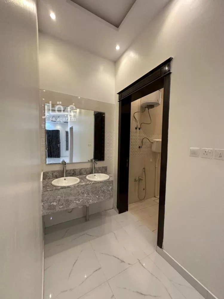 فيلا للإيجار في شارع المعتصم بن الرشيد, حي الرمال, مدينة الرياض, منطقة الرياض صورة 2