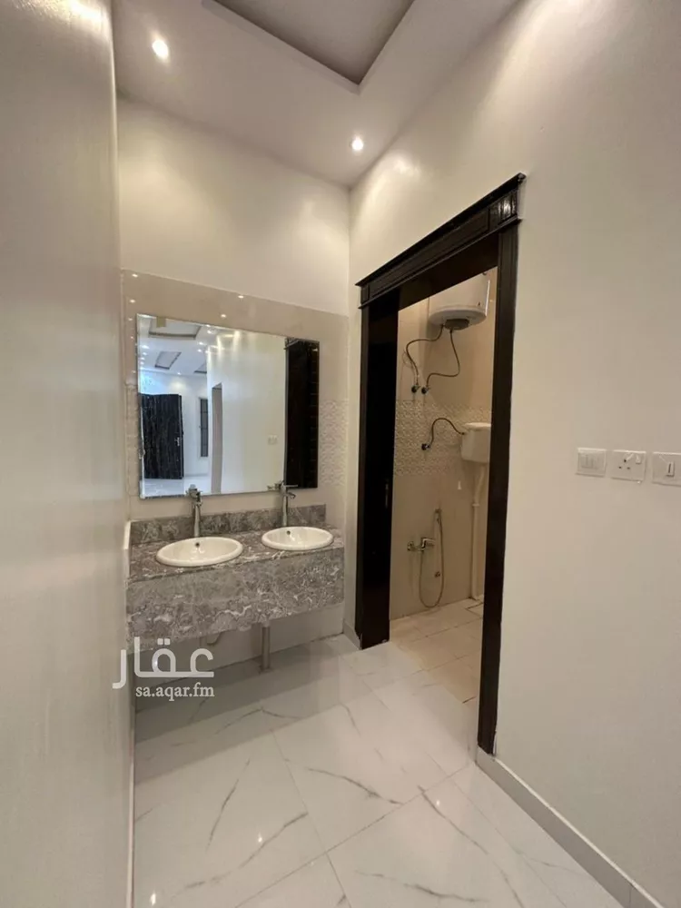 فيلا للإيجار في شارع المعتصم بن الرشيد, حي الرمال, مدينة الرياض, منطقة الرياض صورة 2