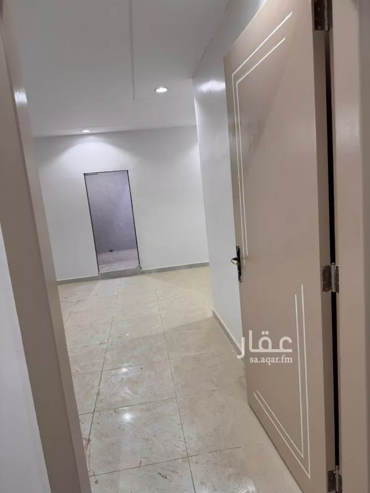 شقة للإيجار في شارع زينب بنت أحمد, حي بدر, مدينة الرياض, منطقة الرياض صورة 3