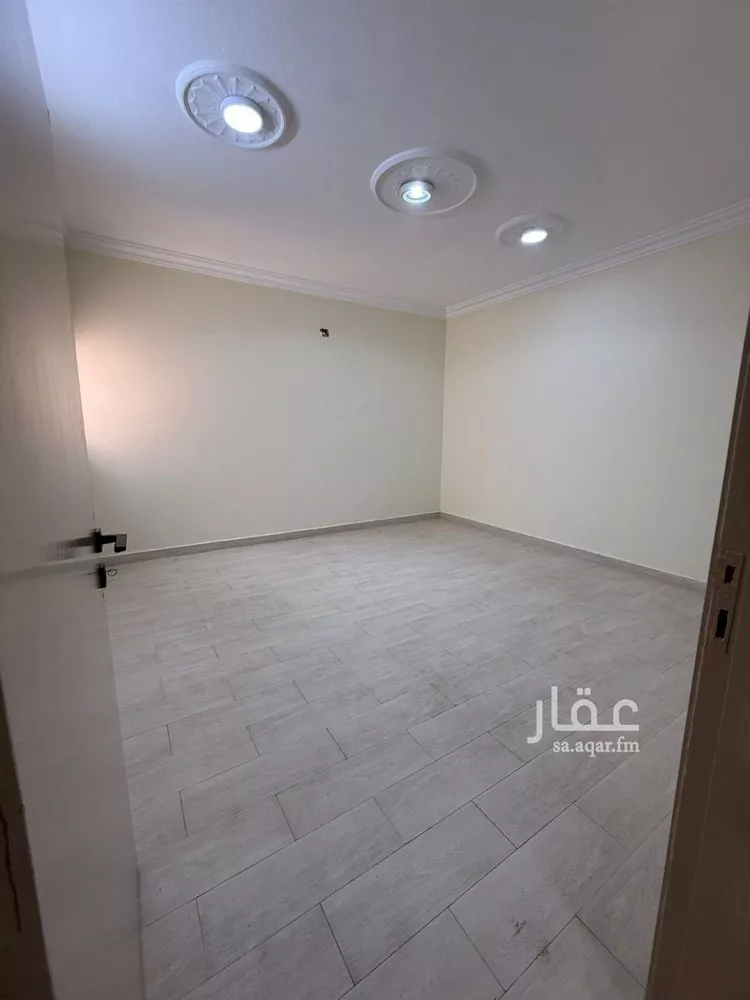 شقة للإيجار في شارع زينب بنت أحمد, حي بدر, مدينة الرياض, منطقة الرياض صورة 3