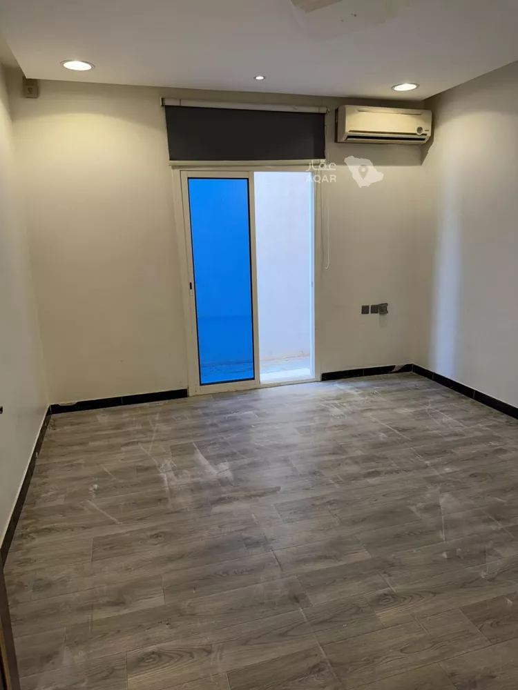 شقة للإيجار في شارع ميناء الاحمدي, حي إشبيلية, مدينة الرياض, منطقة الرياض 1 صورة
