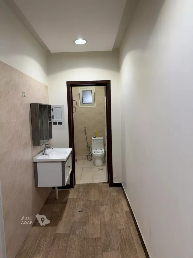 شقة للإيجار في شارع ميناء الاحمدي, حي إشبيلية, مدينة الرياض, منطقة الرياض صورة 3