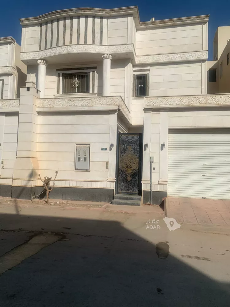 فيلا للإيجار في شارع ابن الكوفي, حي الرمال, مدينة الرياض, منطقة الرياض