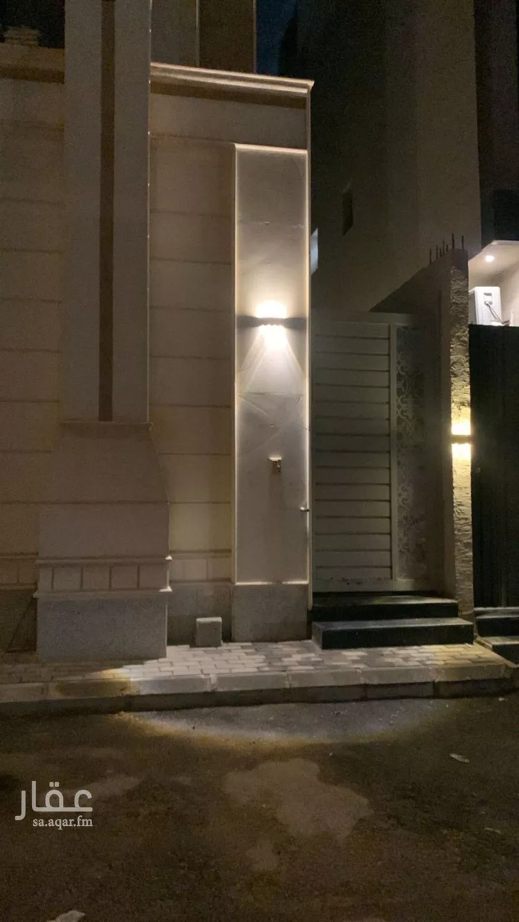 فيلا للبيع في شارع يحيى بن جزلة, حي الرمال, مدينة الرياض, منطقة الرياض