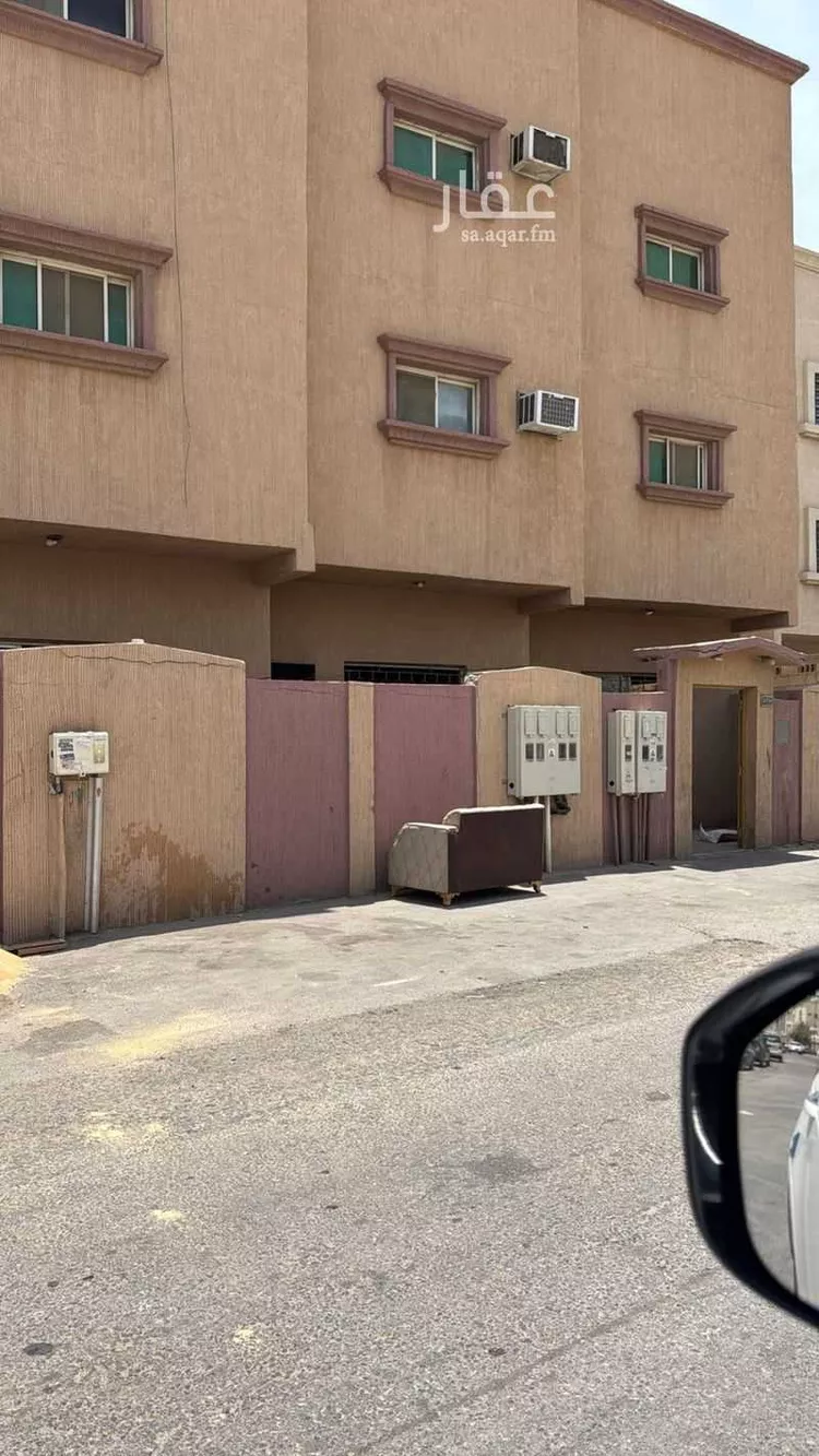 عمارة للبيع في شارع عمران ابن حصين, حي البادية, مدينة الدمام, المنطقة الشرقية