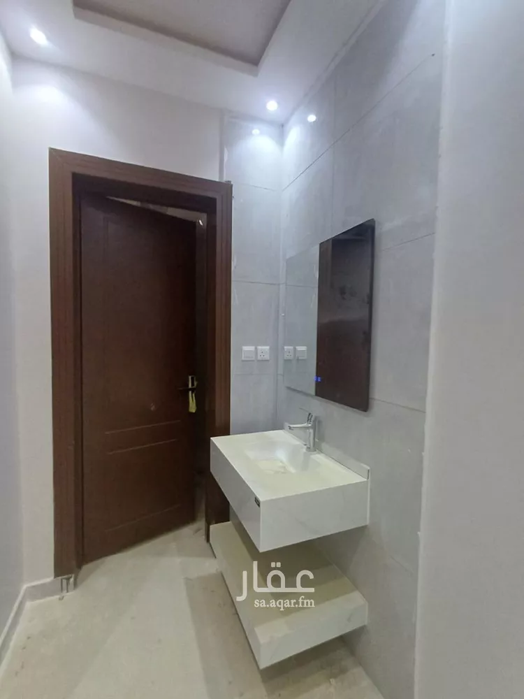 دور للبيع في شارع الدائري الثالث, حي النظيم, مدينة الرياض, منطقة الرياض