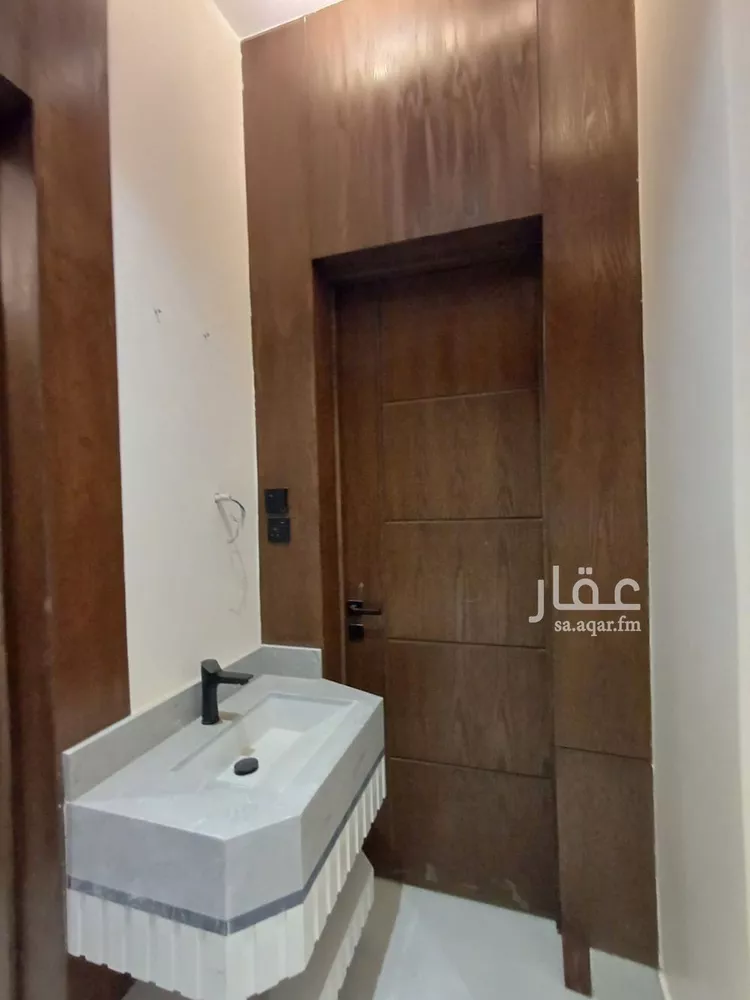 دور للبيع في شارع رقم 49, حي الندوة, مدينة الرياض, منطقة الرياض صورة 3