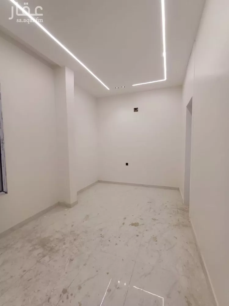 دور للبيع في شارع فالح ابن خفاف, حي الرمال, مدينة الرياض, منطقة الرياض صورة 3