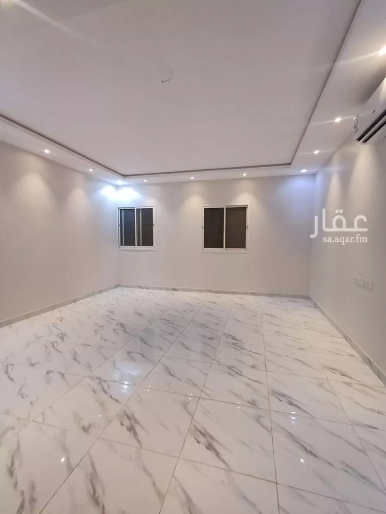 فيلا للبيع في شارع أبي أحمد القيسي, حي الرمال, مدينة الرياض, منطقة الرياض 8