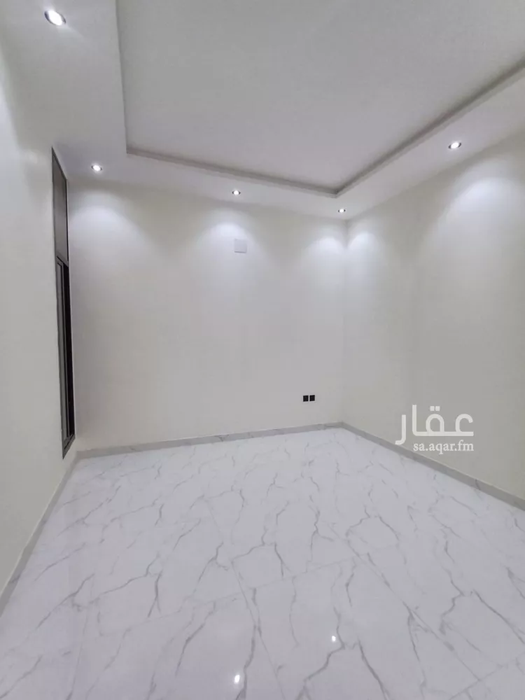 دور للبيع في شارع رقم 40, حي الندوة, مدينة الرياض, منطقة الرياض صورة 3