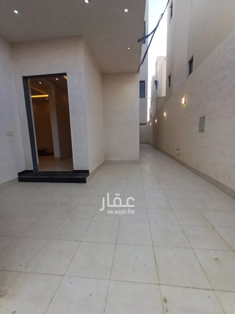 Villa for Sale in Riyadh Al Janadriyah 9