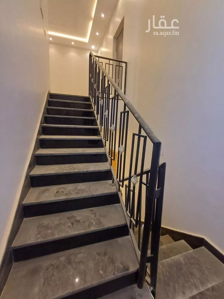 Villa for Sale in Riyadh Al Janadriyah 14