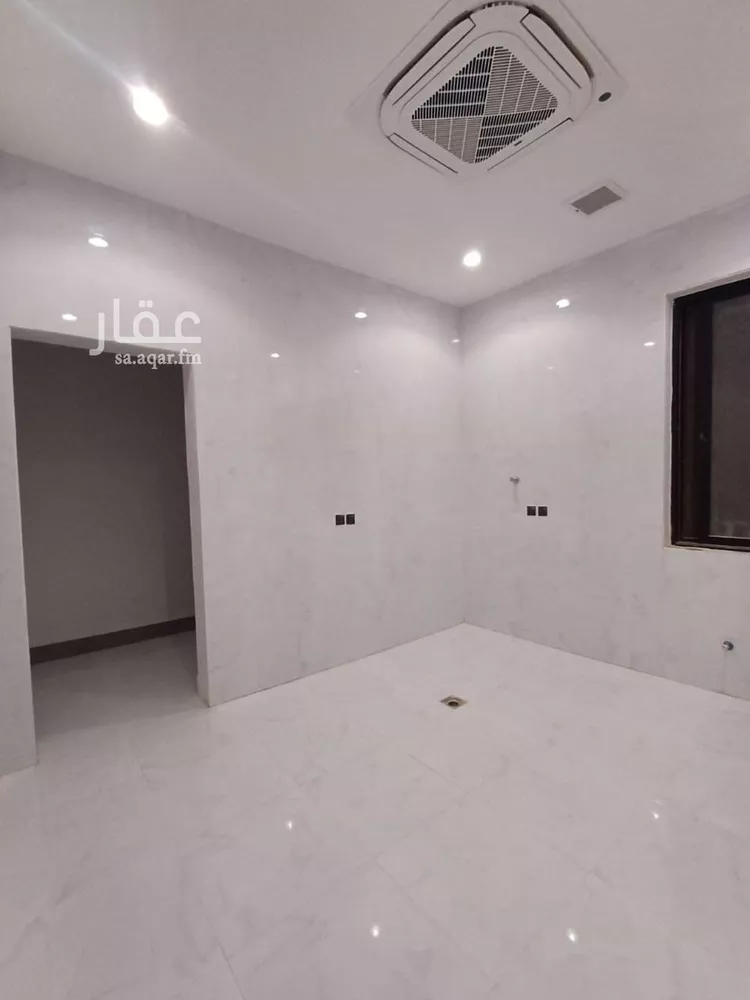 دور للبيع في شارع حمزة بن القاسم, حي الرمال, مدينة الرياض, منطقة الرياض صورة 3