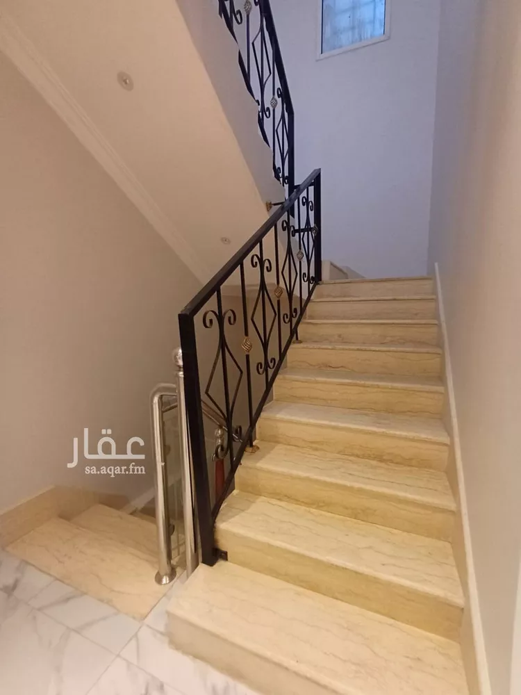 فيلا للبيع في شارع أبي أحمد القيسي, حي الرمال, مدينة الرياض, منطقة الرياض 16