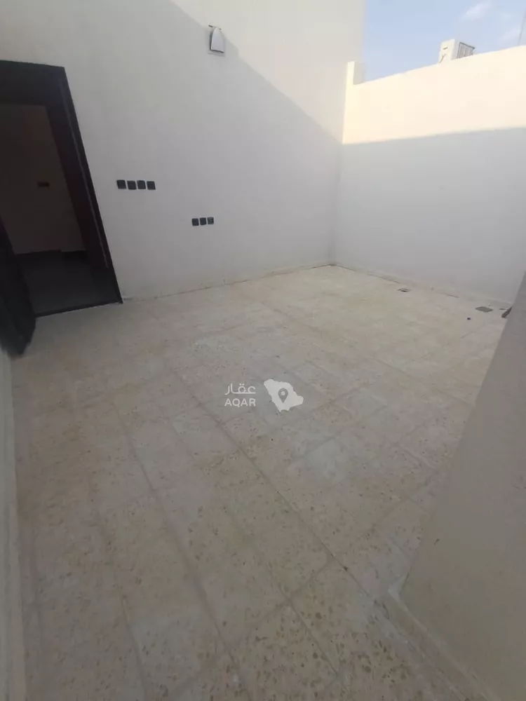 فيلا للبيع في شارع إسحاق السقاف, حي البيان, مدينة الرياض, منطقة الرياض 11
