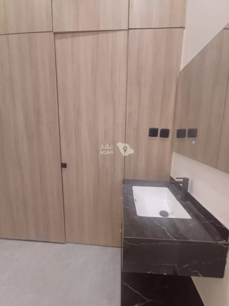 فيلا للبيع في شارع إسحاق السقاف, حي البيان, مدينة الرياض, منطقة الرياض 15