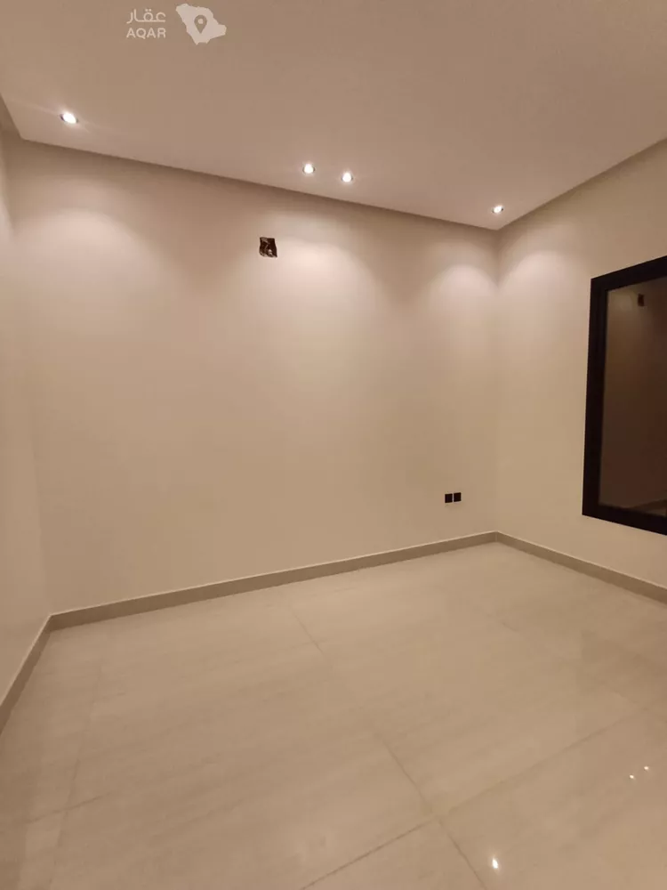 دور للبيع في شارع يوسف اللخمي, حي الرمال, مدينة الرياض, منطقة الرياض 6
