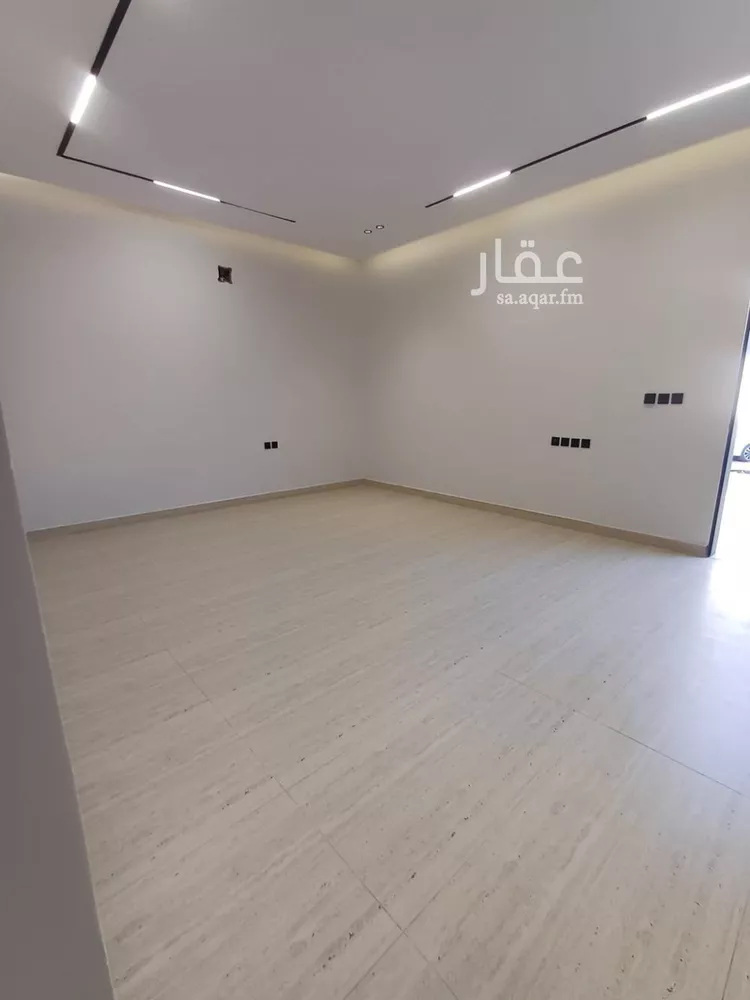 دور للبيع في شارع الشريف الكحال, حي الرمال, مدينة الرياض, منطقة الرياض صورة 4