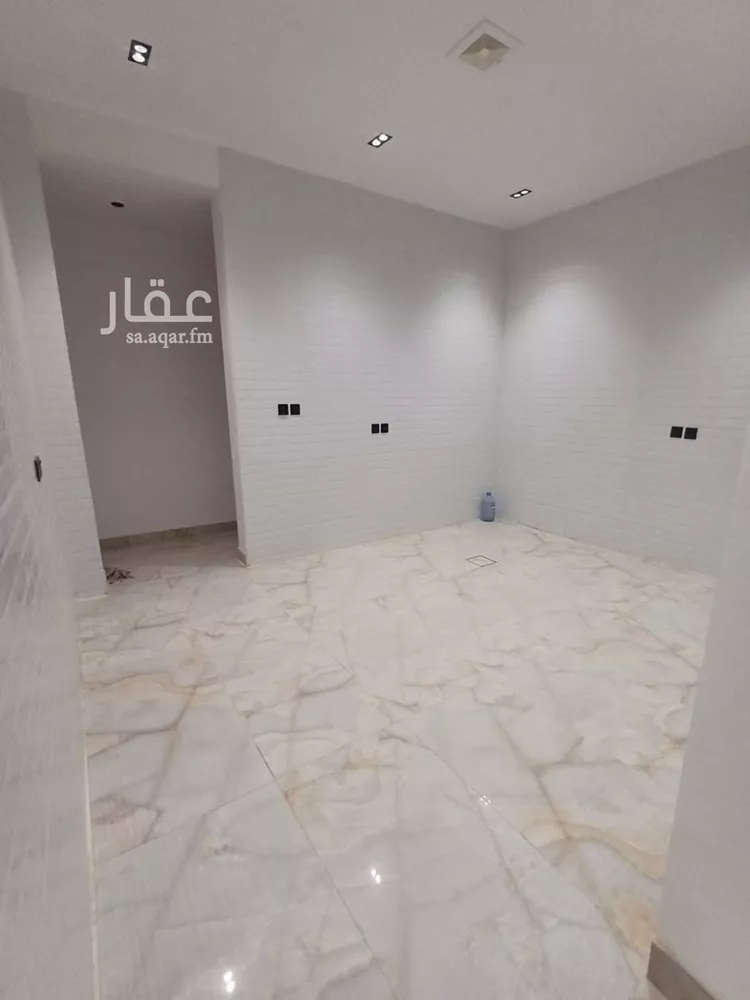دور للبيع في شارع يحيى الفرضي, حي الرمال, مدينة الرياض, منطقة الرياض صورة 3