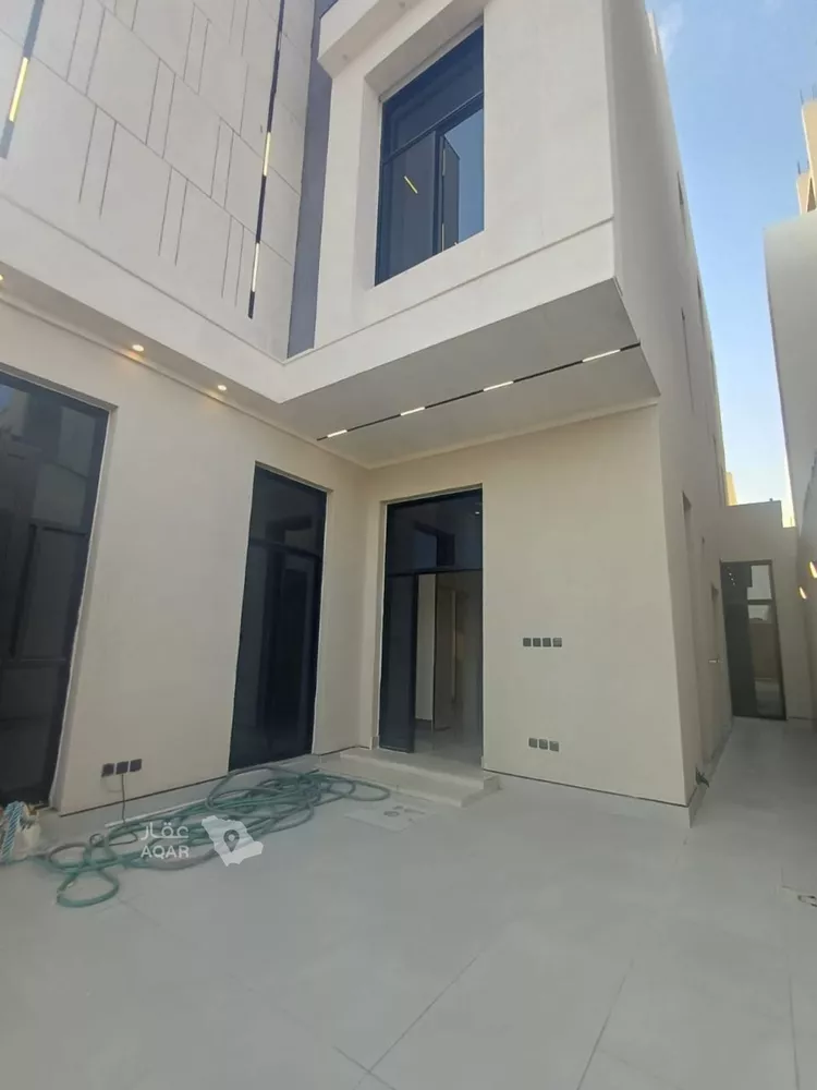 فيلا للبيع في شارع إسحاق السقاف, حي البيان, مدينة الرياض, منطقة الرياض