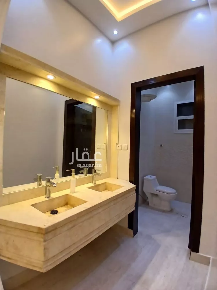 فيلا للبيع في شارع حسن بن عبدالباقي, حي الرمال, مدينة الرياض, منطقة الرياض صورة 3