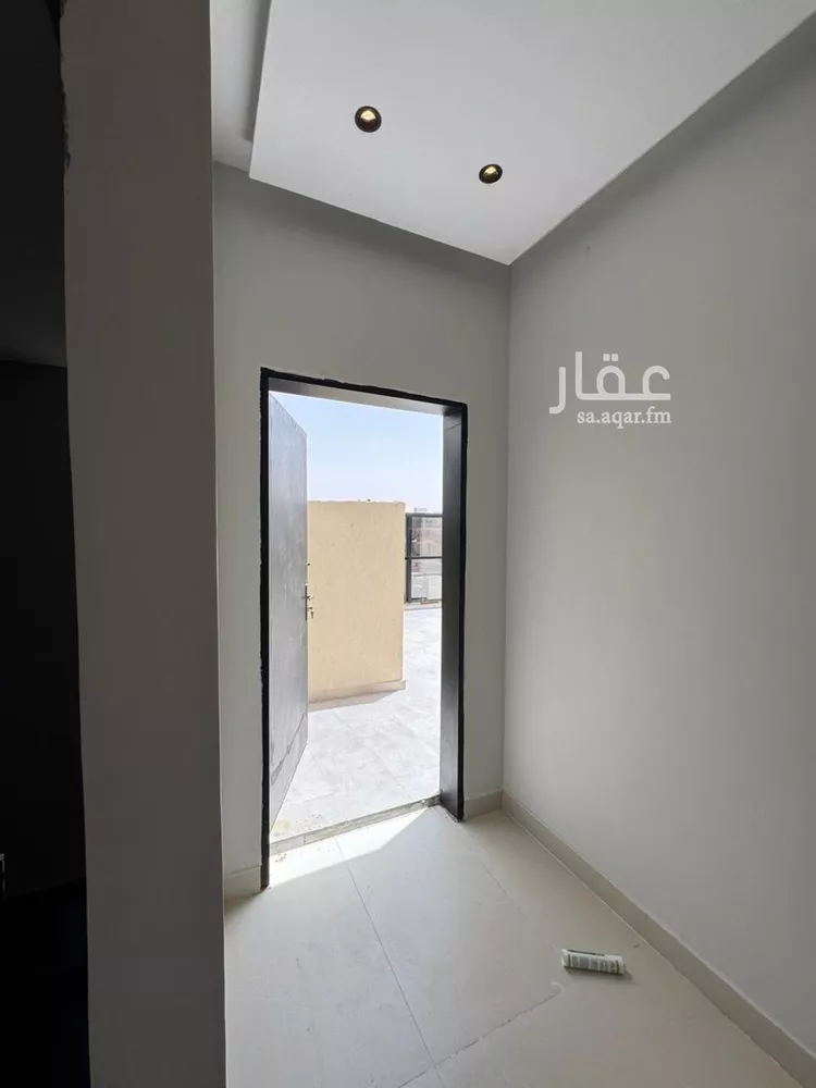 دور للبيع في شارع أحمد بن زواوي المالكي, حي طويق, مدينة الرياض, منطقة الرياض صورة 4