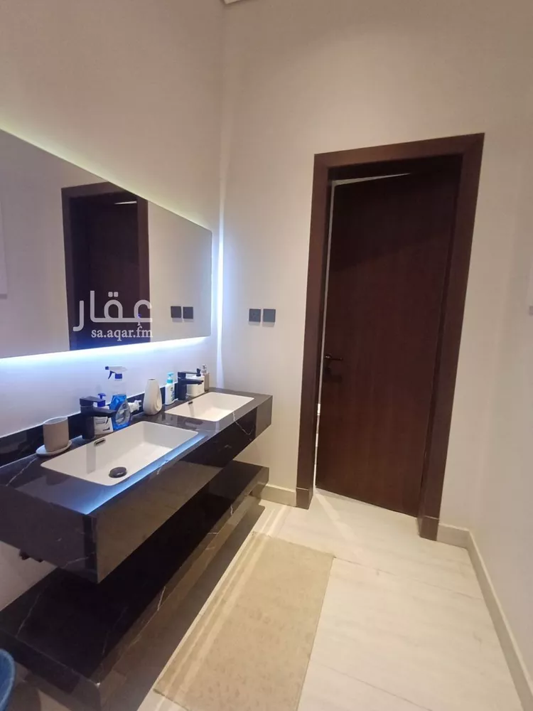 دور للبيع في شارع إسماعيل البصري, حي الرمال, مدينة الرياض, منطقة الرياض صورة 3