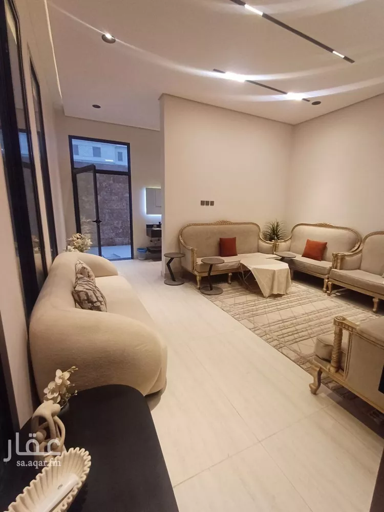 Floor for Sale in Riyadh Ar Rimal 6