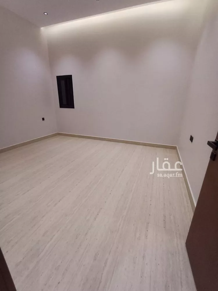 دور للبيع في شارع الشريف الكحال, حي الرمال, مدينة الرياض, منطقة الرياض 8