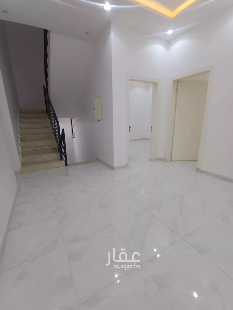 Villa for Sale in Riyadh Al Janadriyah 7