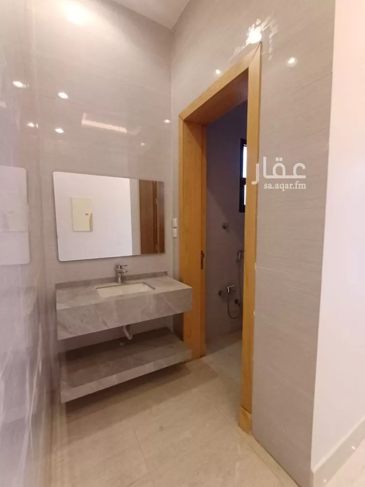 Villa for Sale in Riyadh Al Janadriyah 8