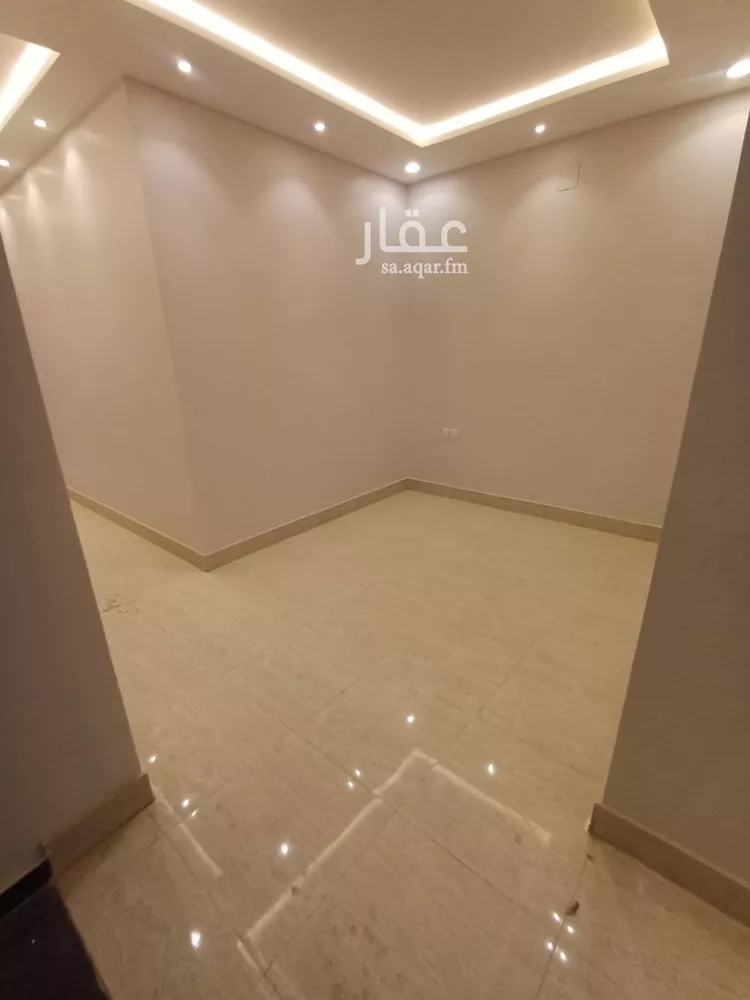 Villa for Sale in Riyadh Al Janadriyah 10