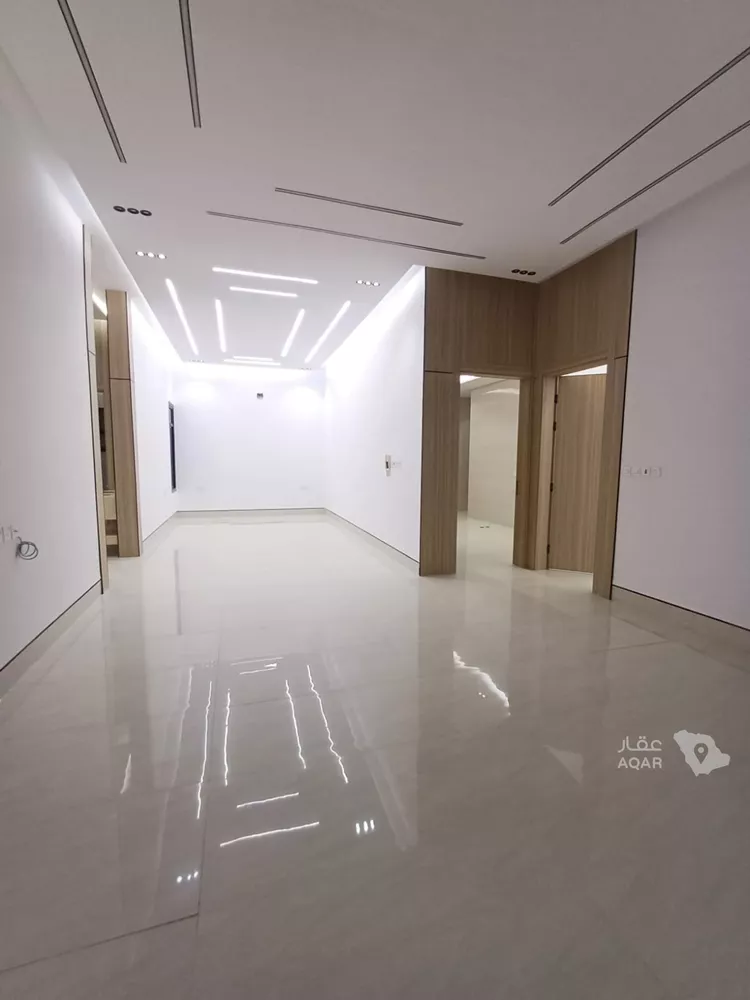 Floor for Sale in Riyadh An Nadhim 10